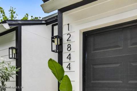 12844 Beaubien Road, Jacksonville FL - photo 10 of 75