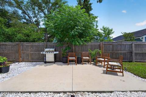 12844 Beaubien Road, Jacksonville FL - photo 7 of 75