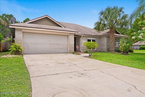 2504 Winding Springs Court, Jacksonville FL - photo 6 of 43