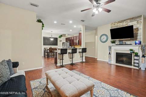663 Mandy Oaks Drive, Jacksonville FL - photo 6 of 31