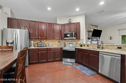 663 Mandy Oaks Drive, Jacksonville FL - photo 10 of 31