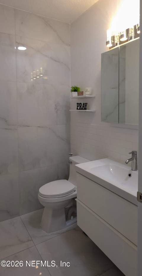 11605 Pacific Dogwood Court, Jacksonville FL - photo 17 of 28