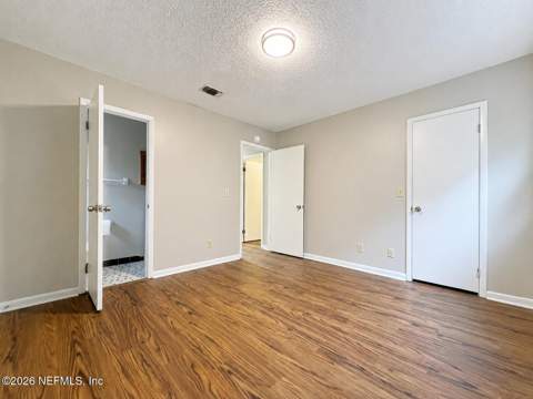7913 Jasper Avenue, Jacksonville FL - photo 6 of 34