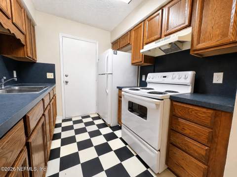 7913 Jasper Avenue, Jacksonville FL - photo 18 of 34
