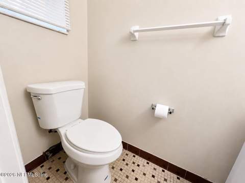 7913 Jasper Avenue, Jacksonville FL - photo 22 of 34