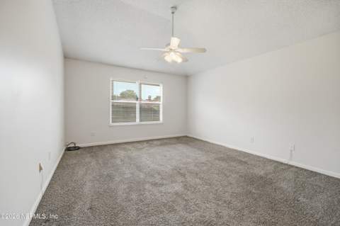 6112 Winding Bridge Drive, Jacksonville FL - photo 21 of 33