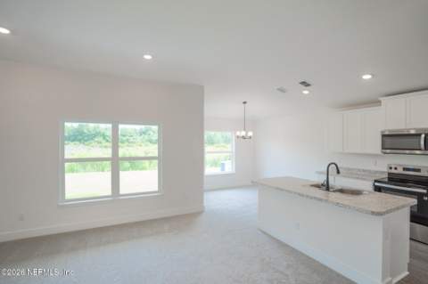 8375 Helmsley Boulevard, Jacksonville FL - photo 6 of 18