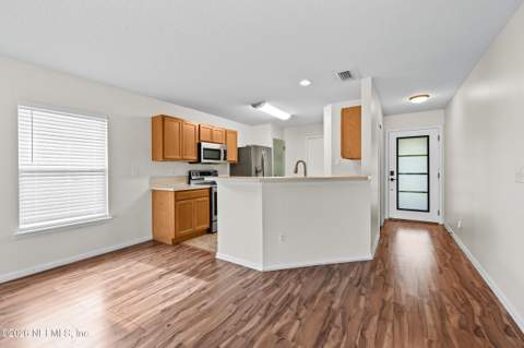 136 Brookfall Drive, St. Augustine FL - photo 13 of 38