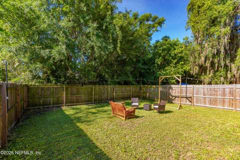 8454 Kona Avenue, Jacksonville FL - photo 6 of 34