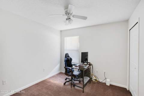 8454 Kona Avenue, Jacksonville FL - photo 15 of 34