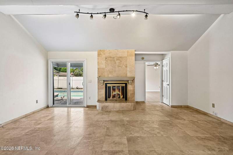 4 bedroom Single Family Residence at 10720 Knottingby Drive, Windermere, Jacksonville — photo 4
