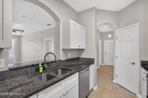7990 Baymeadows Road #404, Jacksonville FL - photo 17 of 47