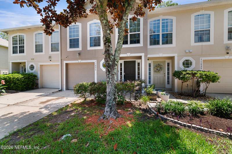 3 bedroom Townhouse at 11826 Lake Bend Circle, Kingsmill, Jacksonville — photo 3