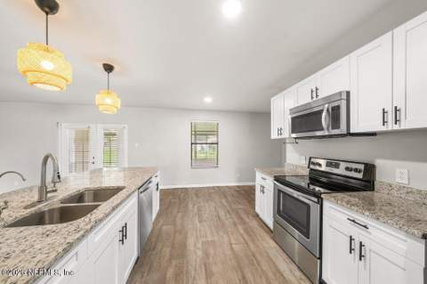 1235 Squirrel Lane, Jacksonville FL - photo 13 of 35