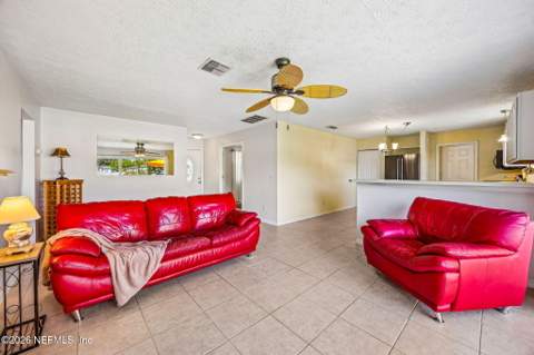 3346 America Avenue, Jacksonville Beach FL - photo 13 of 37