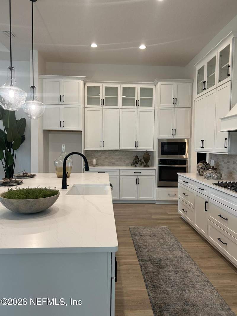 4 bedroom Single Family Residence at 5909 Canopy Row Street, Seven Pines, Jacksonville — photo 3