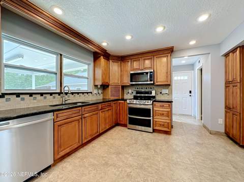 17421 Brandy Branch Road, Jacksonville FL - photo 24 of 89