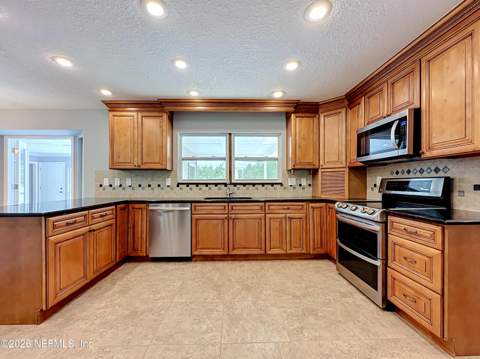 17421 Brandy Branch Road, Jacksonville FL - photo 23 of 89