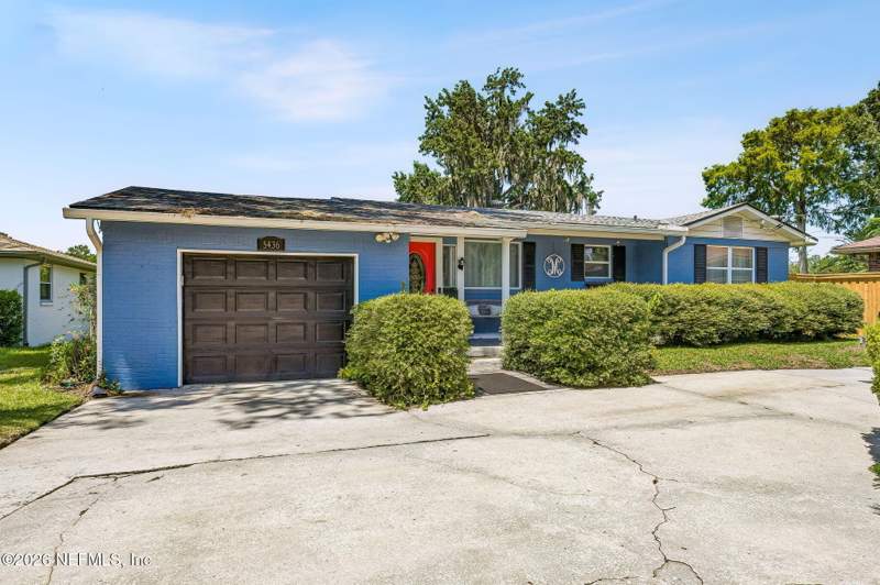 3 bedroom Single Family Residence at 5436 Waterside Drive, Lake Shore, Jacksonville — photo 2