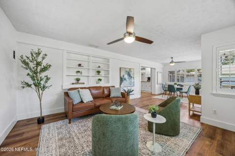 5436 Waterside Drive, Jacksonville FL - photo 15 of 55