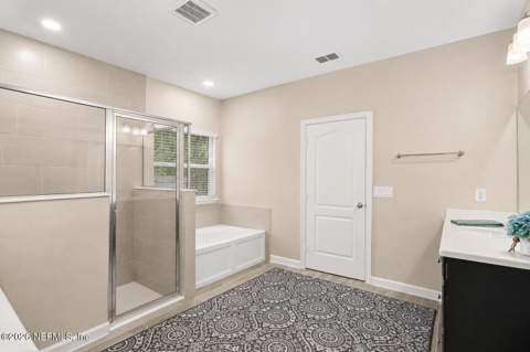 10013 Blossom Creek Lane, Jacksonville FL - photo 13 of 31