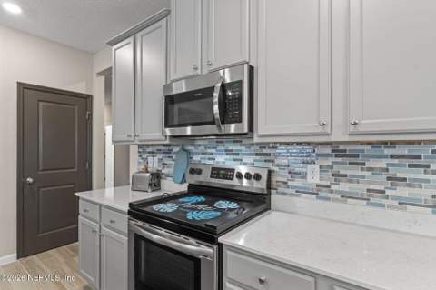 2638 Hanberry Lane, Green Cove Springs FL - photo 15 of 68