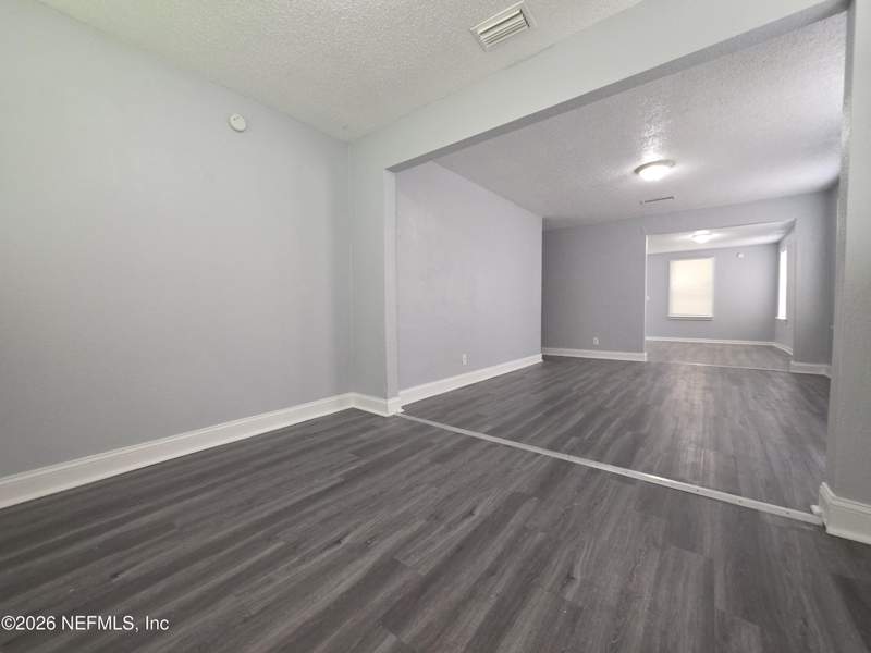 3 bedroom Single Family Residence at 4910 Walcott Avenue, Floradale, Jacksonville — photo 5