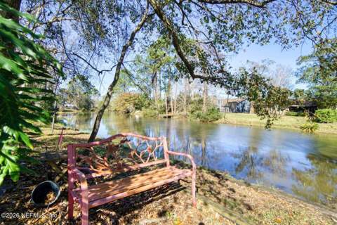 11613 Lake Ride Drive, Jacksonville FL - photo 9 of 43