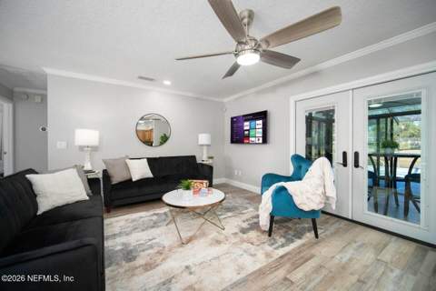 11613 Lake Ride Drive, Jacksonville FL - photo 15 of 43