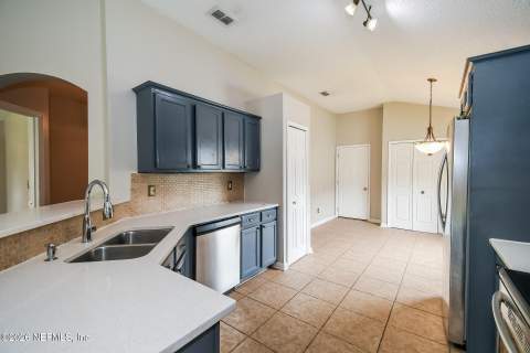 2929 Brittany Bluff Drive, Orange Park FL - photo 11 of 19