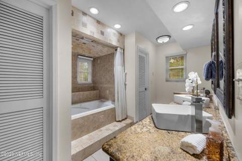 3510 Hidden Lake Drive, Jacksonville FL - photo 19 of 71