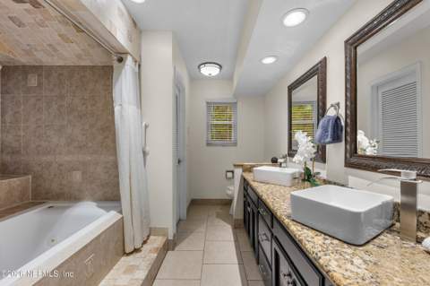 3510 Hidden Lake Drive, Jacksonville FL - photo 17 of 71