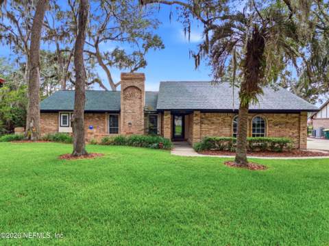 3510 Hidden Lake Drive, Jacksonville FL - photo 6 of 71