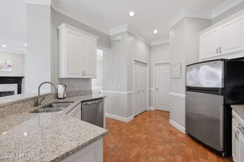 12829 Biggin Church Road, Jacksonville FL - photo 15 of 48