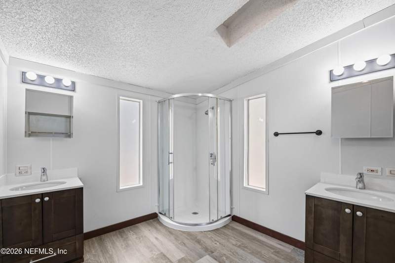 5 bedroom Manufactured Home at 4318 Deerfield Circle, Rolling Meadows, Macclenny — photo 5