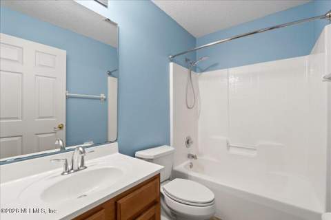 7366 Hawks Cliff Drive, Jacksonville FL - photo 16 of 40