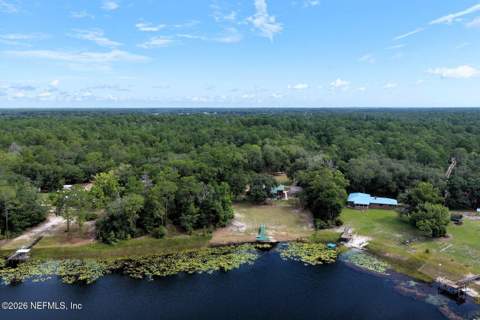 119 Silver Beach Boulevard, Pomona Park FL - photo 8 of 42