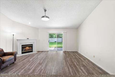 9454 Staplehurst Drive, Jacksonville FL - photo 11 of 28