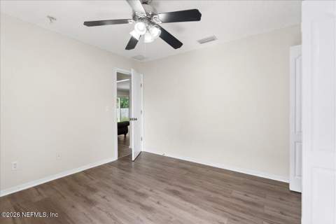 9454 Staplehurst Drive, Jacksonville FL - photo 16 of 28