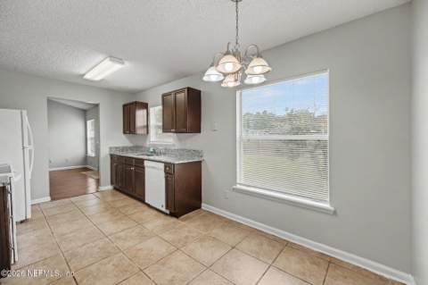 6670 Lana Lane, Jacksonville FL - photo 9 of 21