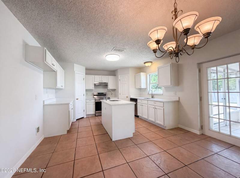 4 bedroom Single Family Residence at 2158 Willesdon Drive, Sutton Lakes, Jacksonville — photo 2