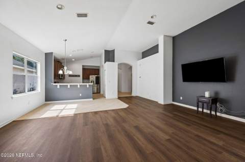 5907 Wind Cave Lane, Jacksonville FL - photo 9 of 53