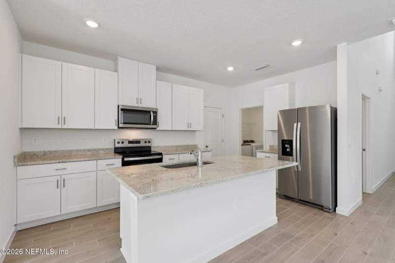 4 bedroom Single Family Residence at 7748 Greatford Way, Kings Preserve, Jacksonville — photo 4