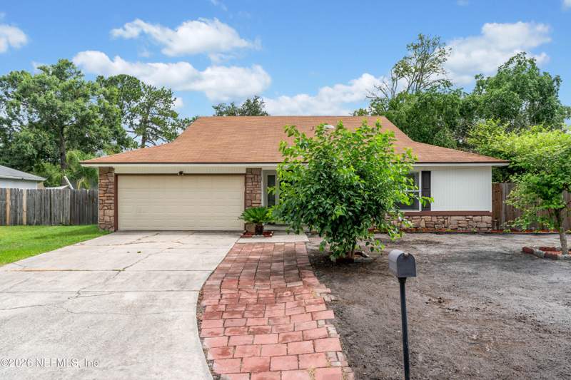 3 bedroom Single Family Residence at 3639 Lone Eagle Road, Arrowhead Forest, Jacksonville — photo 2