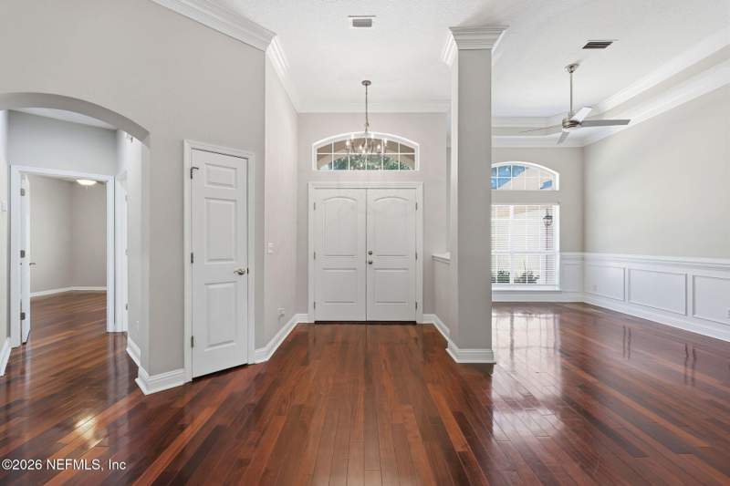 5 bedroom Single Family Residence at 7805 Rittenhouse Lane, Deercreek Cc, Jacksonville — photo 5