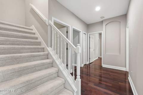 7805 Rittenhouse Lane, Jacksonville FL - photo 22 of 35
