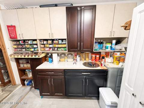 7103 Wendy Circle, Jacksonville FL - photo 12 of 15