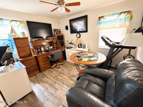 7103 Wendy Circle, Jacksonville FL - photo 10 of 15