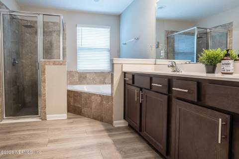 11540 Red Koi Drive, Jacksonville FL - photo 15 of 44