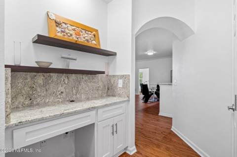 10901 Burnt Mill Road #104, Jacksonville FL - photo 11 of 32